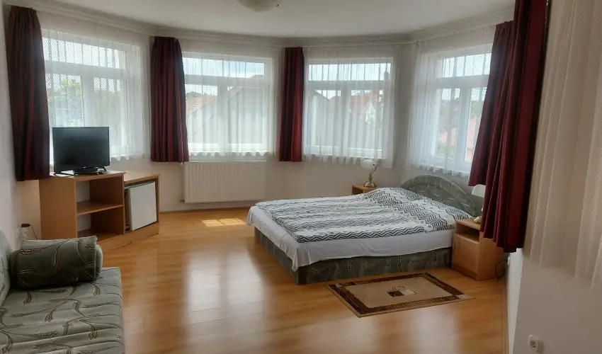 Prima Villa 2 Hajd�szoboszl� - Pr�ma h�tv�ge (min. 2 �j)