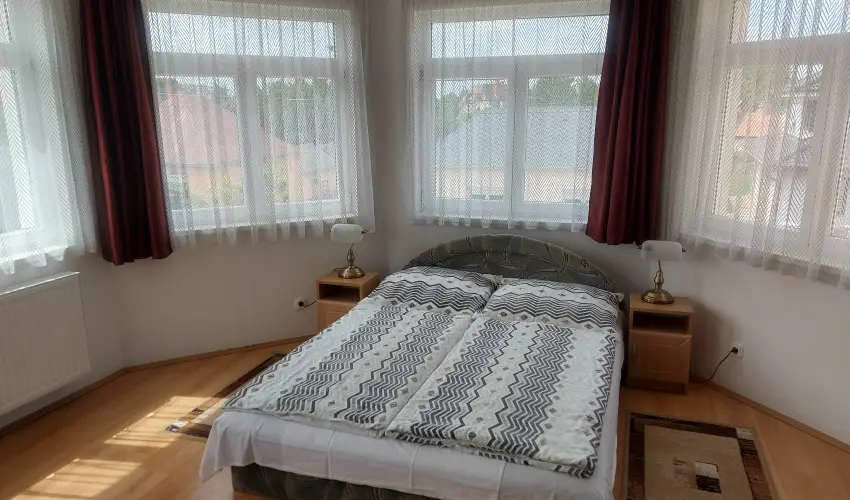 Prima Villa 2 Hajd�szoboszl� - Pr�ma h�tv�ge (min. 2 �j)