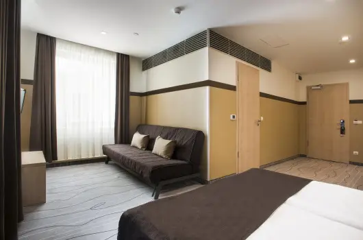 Promenade City Hotel - Kedvezmnyes r csaldok rszreak reggelis elltssal