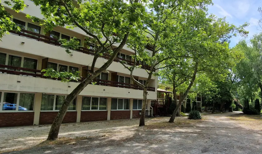 PSZ Hotel Beach F�ldv�r Balatonf�ldv�r - Csal�di vak�ci� (min. 3 �j) 