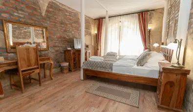 Puchner Kastlyszll Bikal