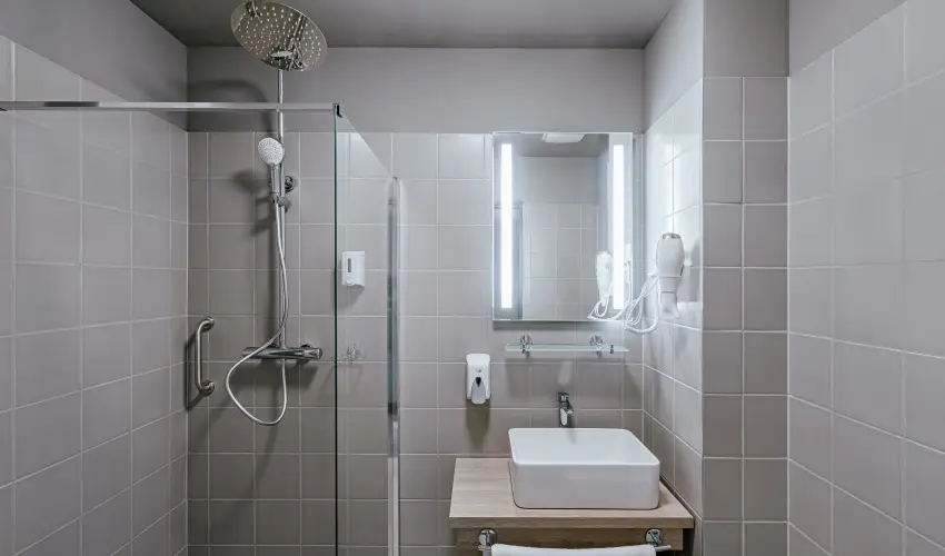 Rkczi Hotel, Tbor s Rendezvnykzpont Storaljajhely - Kedvezmnyes r csaldok rszreak reggelis elltssal (1 jtl)