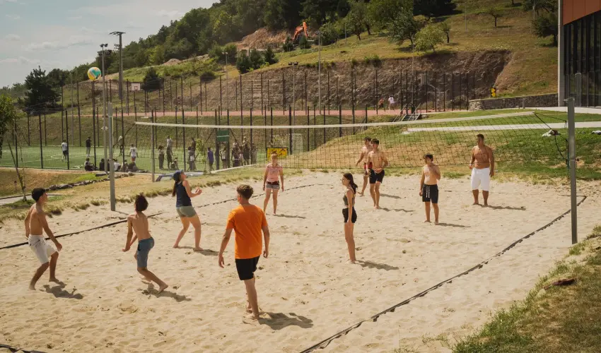 Rkczi Hotel, Tbor s Rendezvnykzpont Storaljajhely - Kedvezmnyes r csaldok rszreak reggelis elltssal (1 jtl)