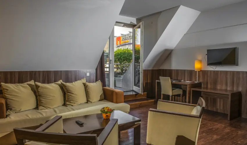 Royal Club Hotel Visegrd - Kedvezmnyes r csaldok rszre flpanzival (1 jtl)