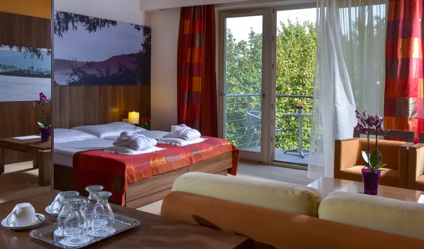 Royal Club Hotel Visegrd - Kedvezmnyes r csaldok rszre flpanzival (1 jtl)