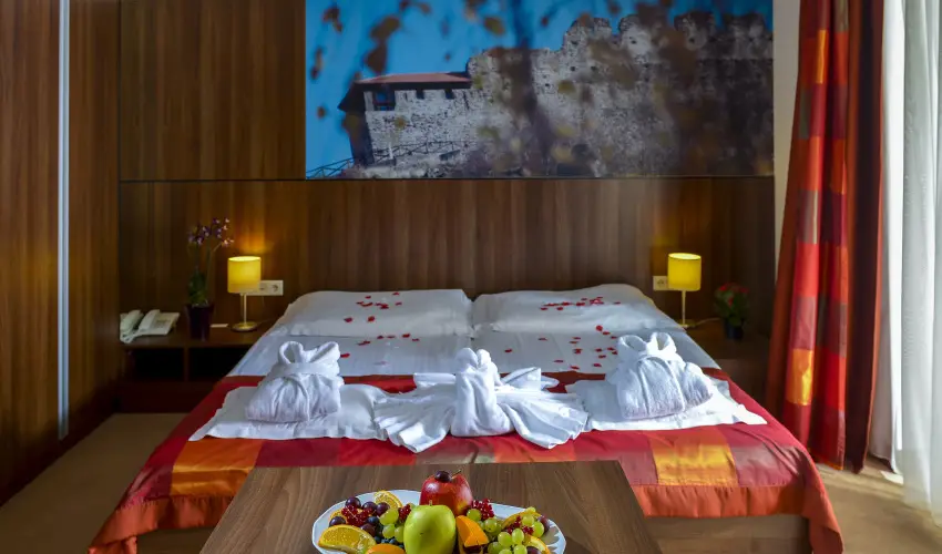 Royal Club Hotel Visegrd - Kedvezmnyes r csaldok rszre flpanzival (1 jtl)