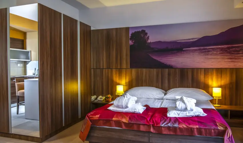 Royal Club Hotel Visegrd - Kedvezmnyes r csaldok rszre flpanzival (1 jtl)