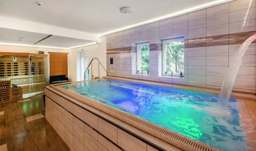 Royal Club Hotel Visegrd - Kedvezmnyes r csaldok rszre flpanzival (1 jtl)