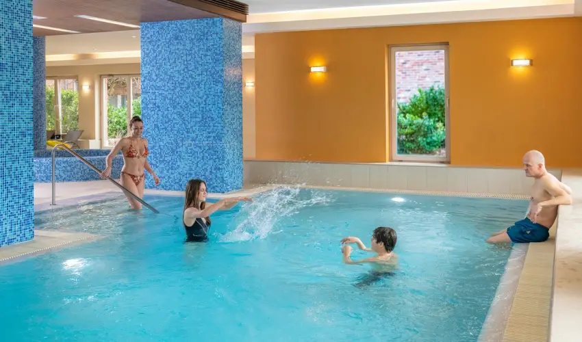 Royal Club Hotel Visegrd - Kedvezmnyes r csaldok rszre flpanzival (1 jtl)