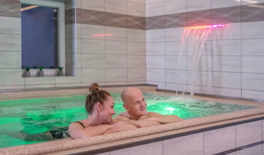 Royal Club Hotel Visegrd - Kedvezmnyes r csaldok rszre flpanzival (1 jtl)