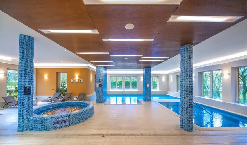 Royal Club Hotel Visegrd - Kedvezmnyes r csaldok rszre flpanzival (1 jtl)