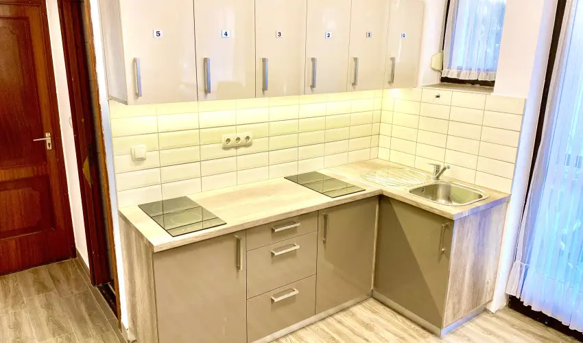 See Vendégház Siófok - Kedvezményes ár családok részéreak önellátással (1 éjtől)