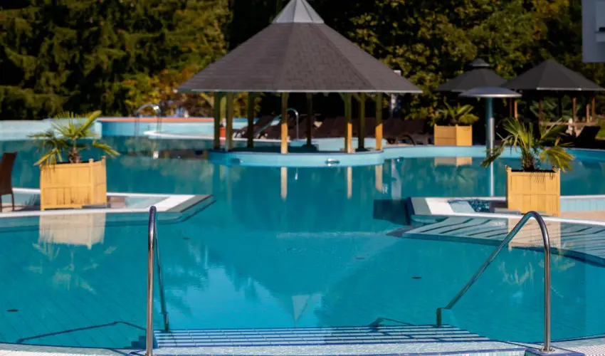 Ambient Hotel & ThermalSPA**** Sikonda - Kedvezm�nyes �r f�lpanzi�val (min. 2 �j)