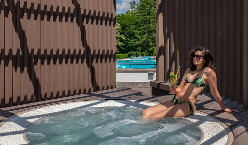 Ambient Hotel & ThermalSPA**** Sikonda - Kedvezm�nyes �r f�lpanzi�val (min. 2 �j)