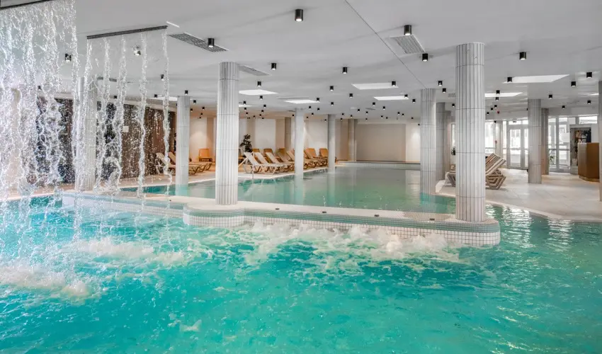 Ambient Hotel & ThermalSPA**** Sikonda - Kedvezm�nyes �r f�lpanzi�val (min. 2 �j)