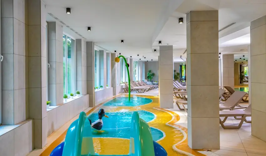 Ambient Hotel & ThermalSPA**** Sikonda - Kedvezm�nyes �r f�lpanzi�val (min. 2 �j)