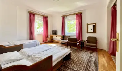 Sir�ly Hotel Balatonlelle