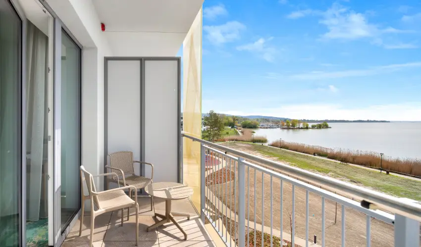 Sirius Hotel Keszthely - Kedvezm�nyes �r csal�dok r�sz�reak f�lpanzi�val (1 �jt�l)