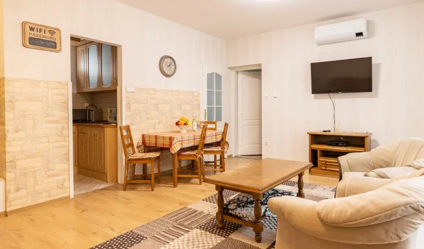 Skorpi Lak3 Hajdszoboszl - Flpanzis ajnlat (min. 2 j)