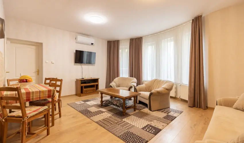 Skorpi Lak3 Hajdszoboszl - Flpanzis ajnlat (min. 2 j)