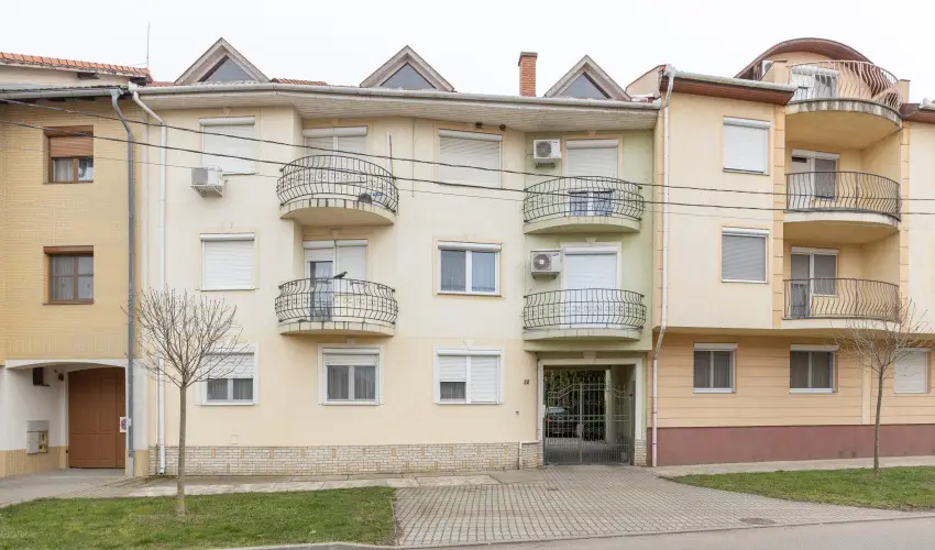 Skorpi Lak3 Hajdszoboszl - Flpanzis ajnlat (min. 2 j)