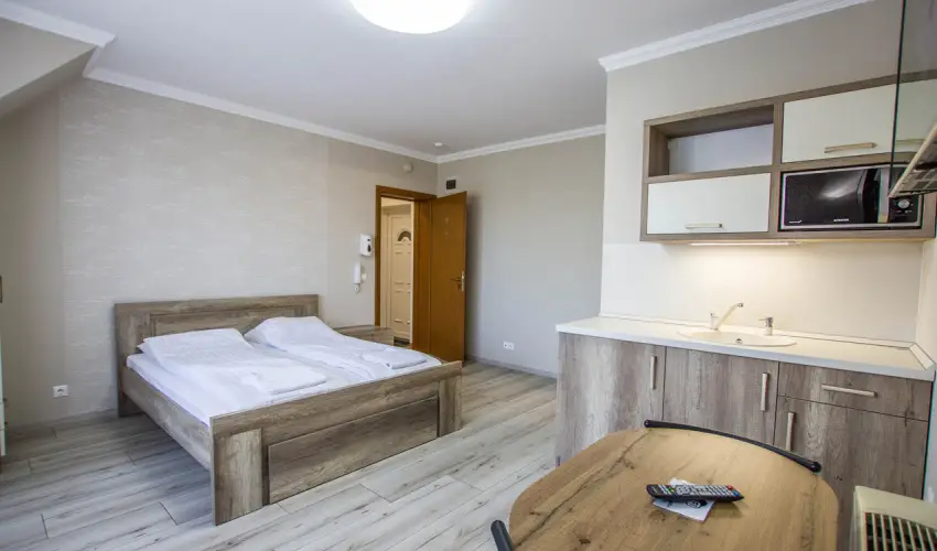 Skorpi Lak Hajdszoboszl - Kedvezmnyes r csaldok rszreak (1 jtl)