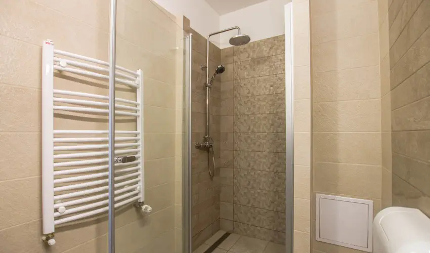 Skorpi Lak Hajdszoboszl - Kedvezmnyes r csaldok rszreak (1 jtl)