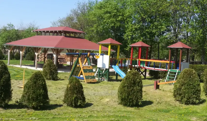 Sokor Fogad Sokorptka - Diszntoros htvge (min. 2 j)