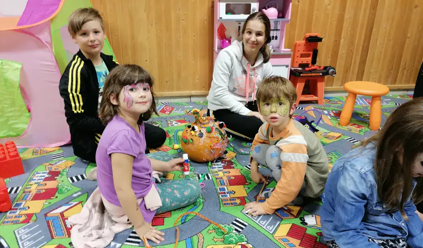 Sokor Fogad Sokorptka - Diszntoros htvge (min. 2 j)