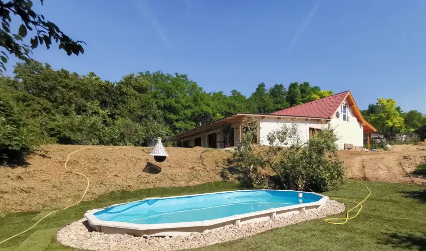 Somogy Kertje �d�l�falu �s �tterem Bonnya - Kedvezm�nyes �r csal�dok r�sz�reak reggelivel (1 �jt�l)