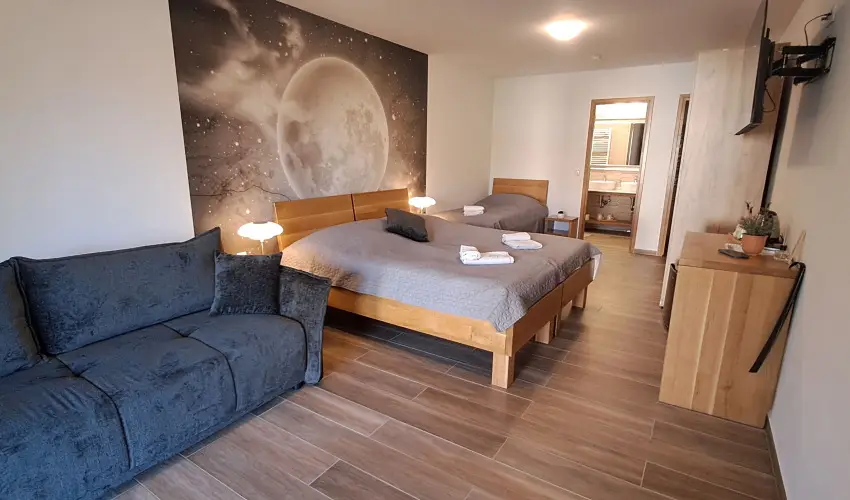 Somogy Kertje �d�l�falu �s �tterem Bonnya - Kedvezm�nyes �r csal�dok r�sz�reak reggelivel (1 �jt�l)