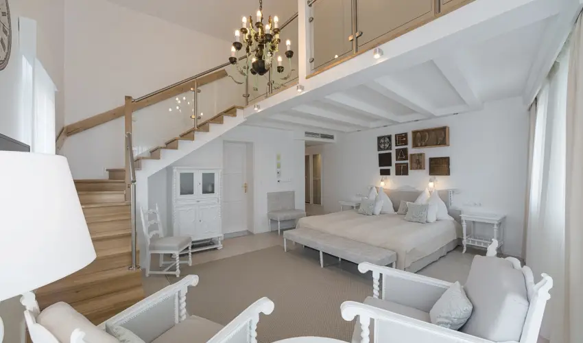 Szrcsa Hotel Szkesfehrvr - Kedvezmnyes r csaldok rszreak flpanzival (1 jtl)