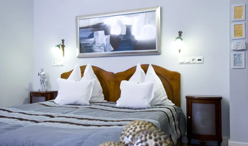 Szrcsa Hotel Szkesfehrvr - Kedvezmnyes r csaldok rszreak flpanzival (1 jtl)