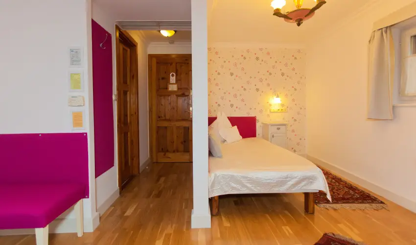 Szrcsa Hotel Szkesfehrvr - Kedvezmnyes r csaldok rszreak flpanzival (1 jtl)