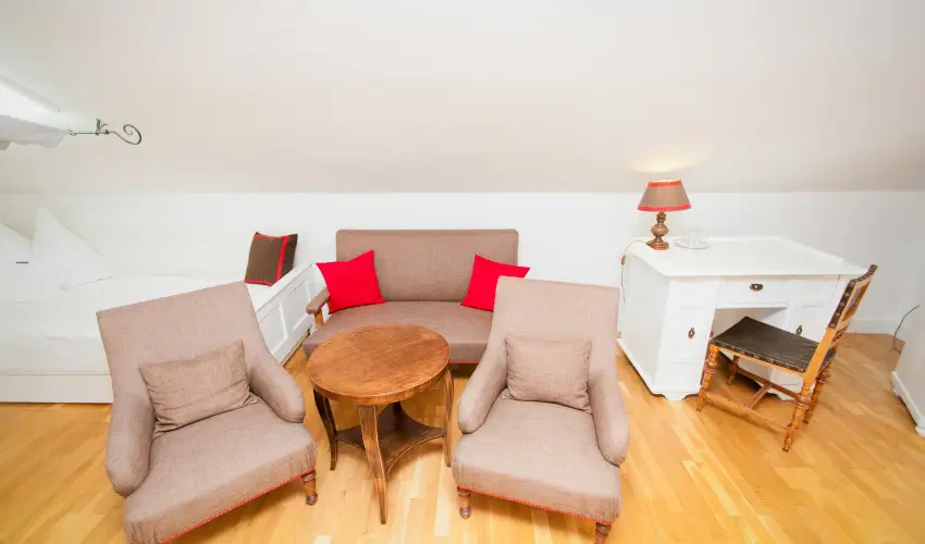 Szrcsa Hotel Szkesfehrvr - Kedvezmnyes r csaldok rszreak flpanzival (1 jtl)