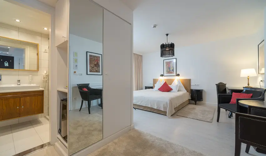 Szrcsa Hotel Szkesfehrvr - Kedvezmnyes r csaldok rszreak flpanzival (1 jtl)