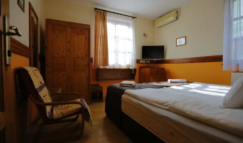 Szent István Hotel Eger - Kedvezményes ár családok részéreak reggelis ellátással (1 éjtől)