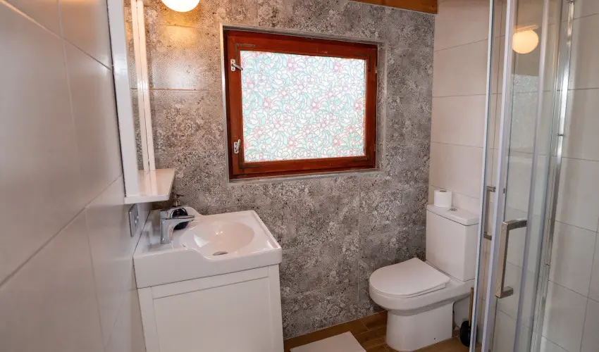 Szilv�sv�rad Camping & Apartman Szilv�sv�rad - Kedvezm�nyes �r csal�dok r�sz�reak (1 �jt�l)