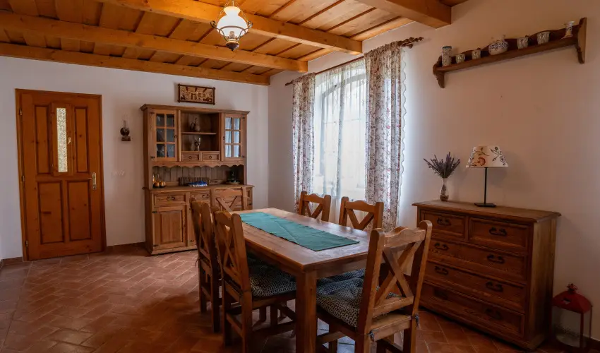 Szilv�sv�rad Camping & Apartman Szilv�sv�rad - Kedvezm�nyes �r csal�dok r�sz�reak (1 �jt�l)