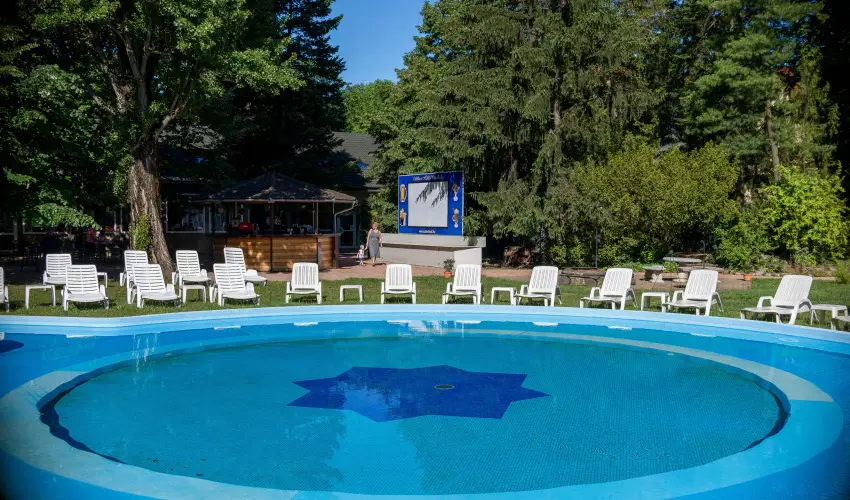 Wellness Hotel Szindbd  Balatonszemes - Mjus 1.