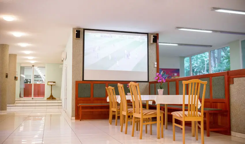 Wellness Hotel Szindbd  Balatonszemes - Mjus 1.