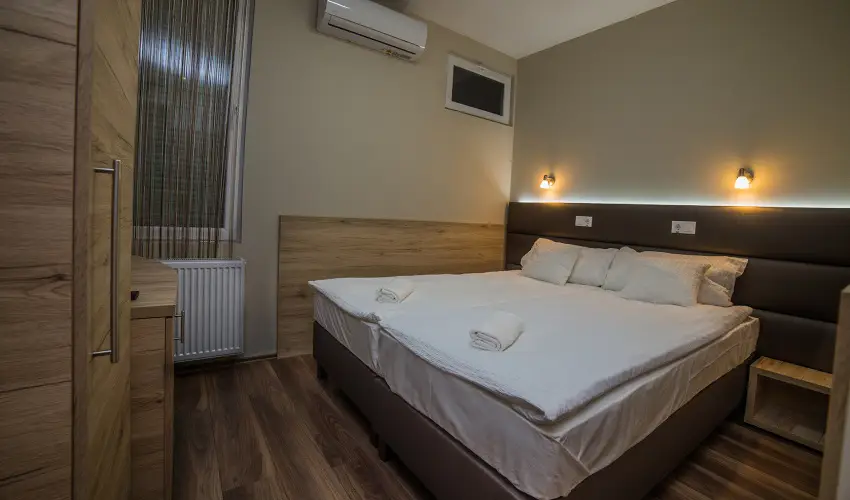 Sztr Motel s tterem Balassagyarmat - Kedvezmnyes r csaldok rszreak (1 jtl)