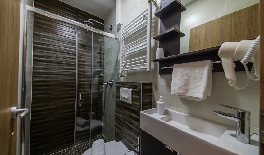 Sztr Motel s tterem Balassagyarmat - Kedvezmnyes r csaldok rszreak (1 jtl)