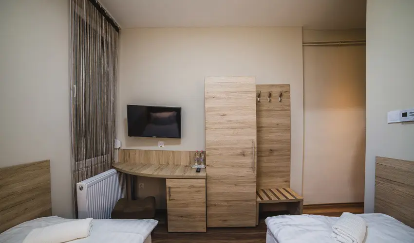 Sztr Motel s tterem Balassagyarmat - Kedvezmnyes r csaldok rszreak (1 jtl)