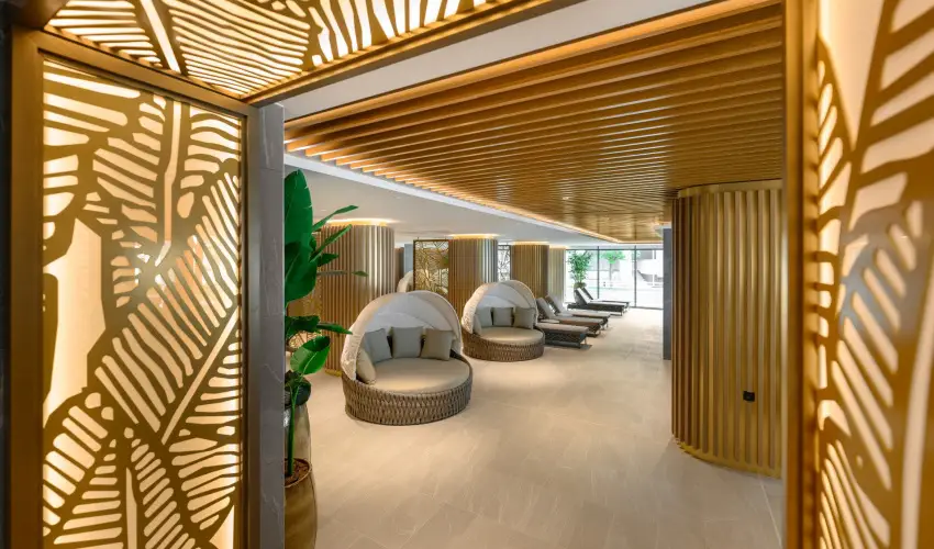 Kenese Bay Garden Resort & Conference Balatonkenese - Kedvezmnyes r csaldok rszre flpanzival (1 jtl)