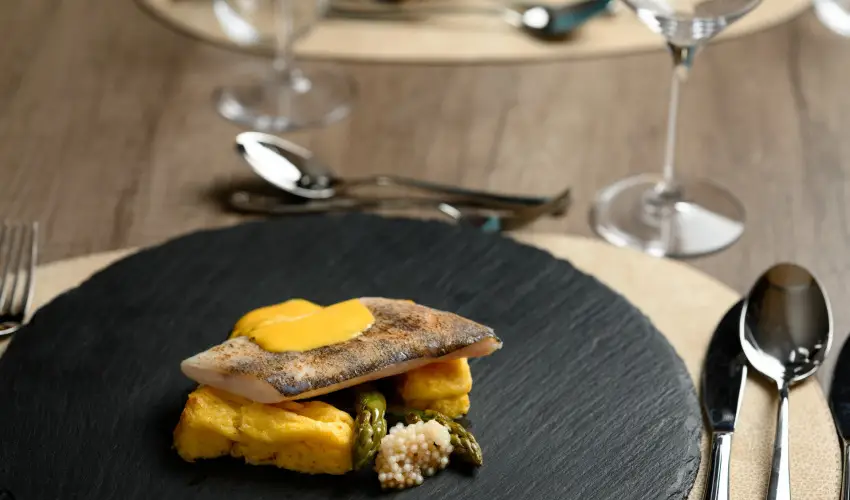 Kenese Bay Garden Resort & Conference Balatonkenese - Kedvezmnyes r csaldok rszre flpanzival (1 jtl)