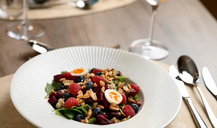 Kenese Bay Garden Resort & Conference Balatonkenese - Kedvezmnyes r csaldok rszre flpanzival (1 jtl)