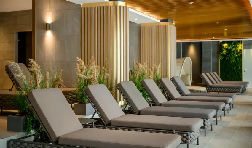 Kenese Bay Garden Resort & Conference Balatonkenese - Kedvezmnyes r csaldok rszre flpanzival (1 jtl)