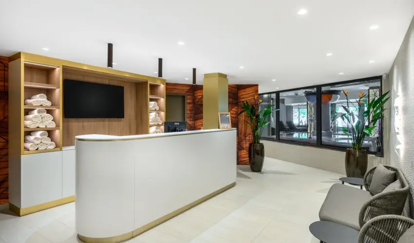 Kenese Bay Garden Resort & Conference Balatonkenese - Kedvezmnyes r csaldok rszre flpanzival (1 jtl)