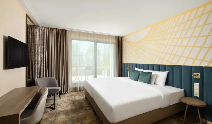 Kenese Bay Garden Resort & Conference Balatonkenese - Kedvezmnyes r csaldok rszre flpanzival (1 jtl)